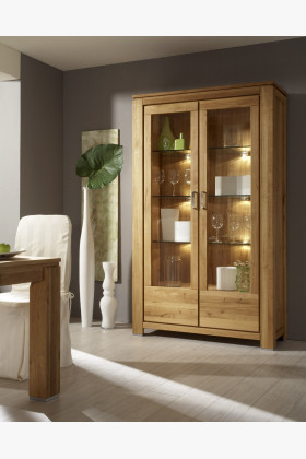 Dvojdverová vitrína - dubová, presklené dvierka typ NL 12